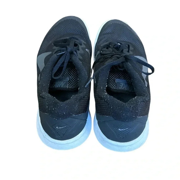 Nike Black Sneakers Size 9.5 - Picture 3 of 6